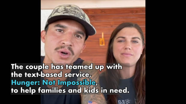 SWIM NEWS_ALEX MORGAN_CORONAVIRUS_MEAL DONATIONmp4